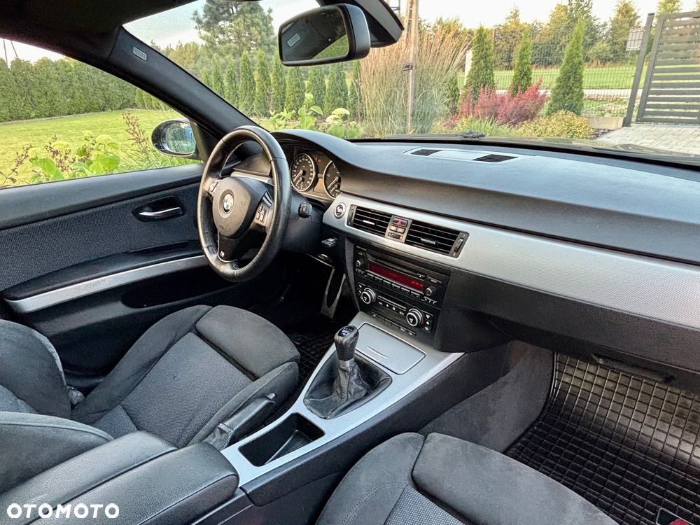 BMW Seria 3 320d - 21