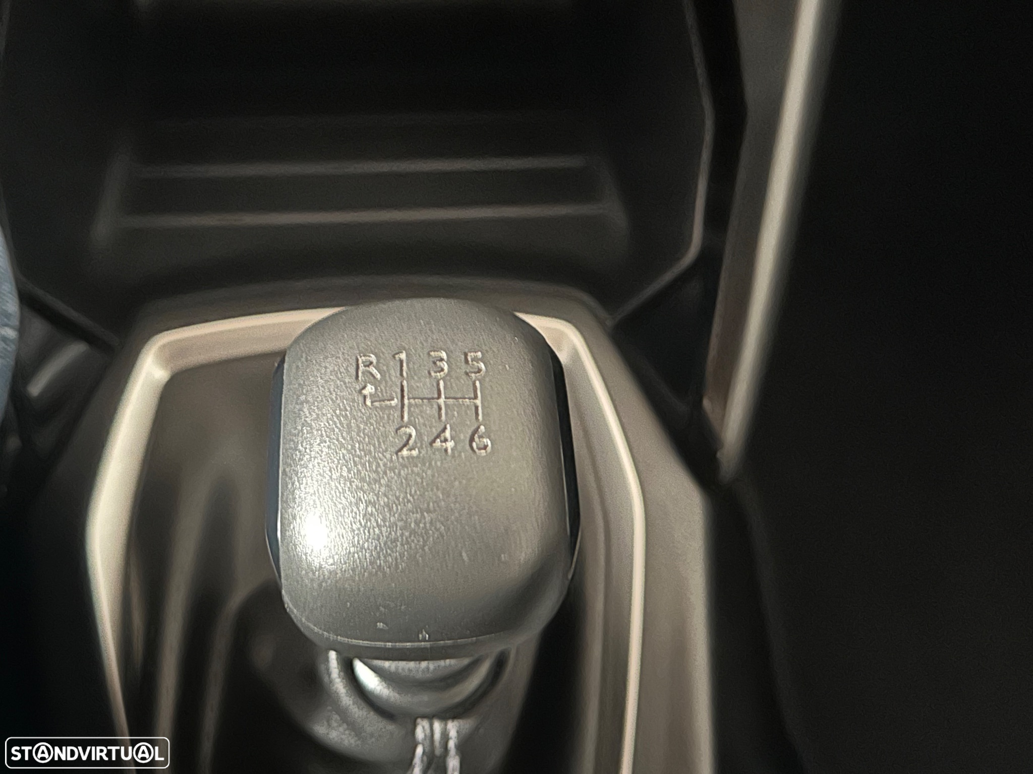 Peugeot 208 1.2 PureTech Active - 13
