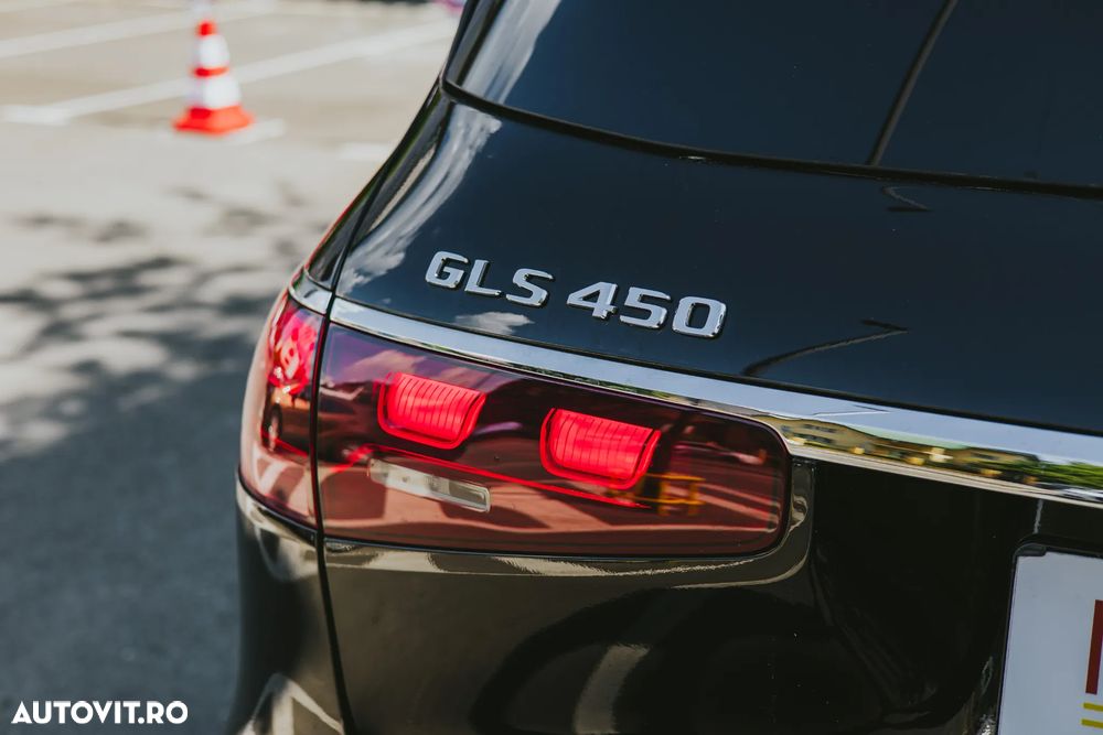 Mercedes-Benz GLS - 11