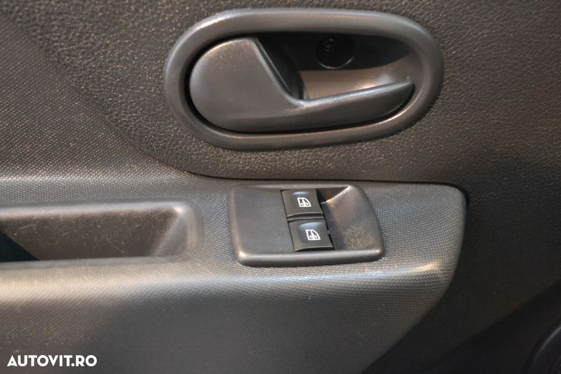 Dacia Logan - 23