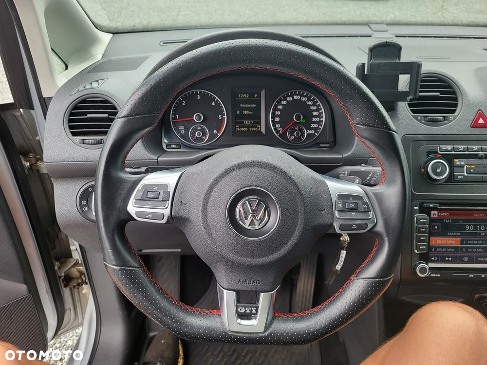 Volkswagen Caddy Maxi Comfortline Mixt DSG - 17