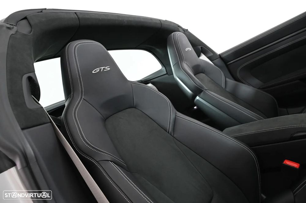 Porsche 911 (992) Targa 4 GTS PDK - 7
