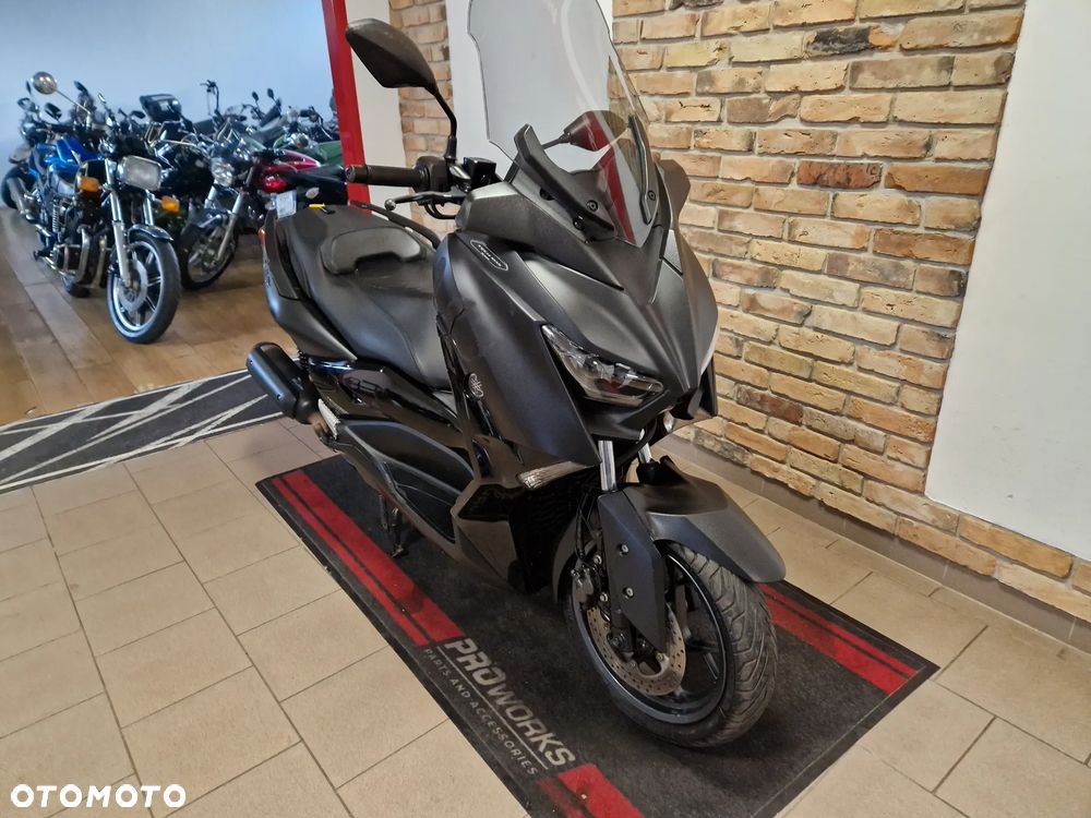 Yamaha X-max - 1