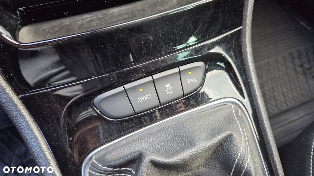 Opel Astra 1.4 Turbo Dynamic - 20