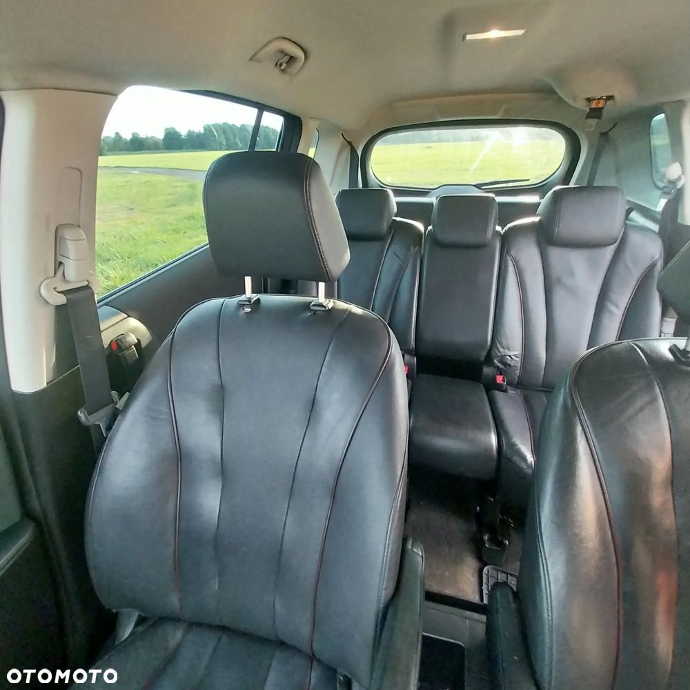 Mazda 5 - 25