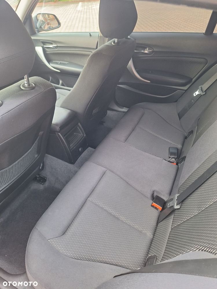 BMW Seria 1 116i Sport Line - 24