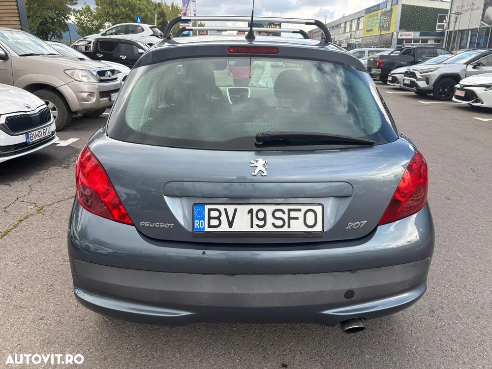 Peugeot 207 1.6HDI Premium - 5