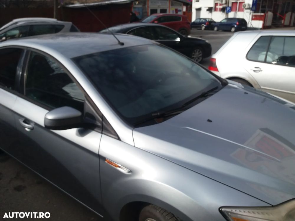 Ford Mondeo 1.8 TDCi Trend - 11