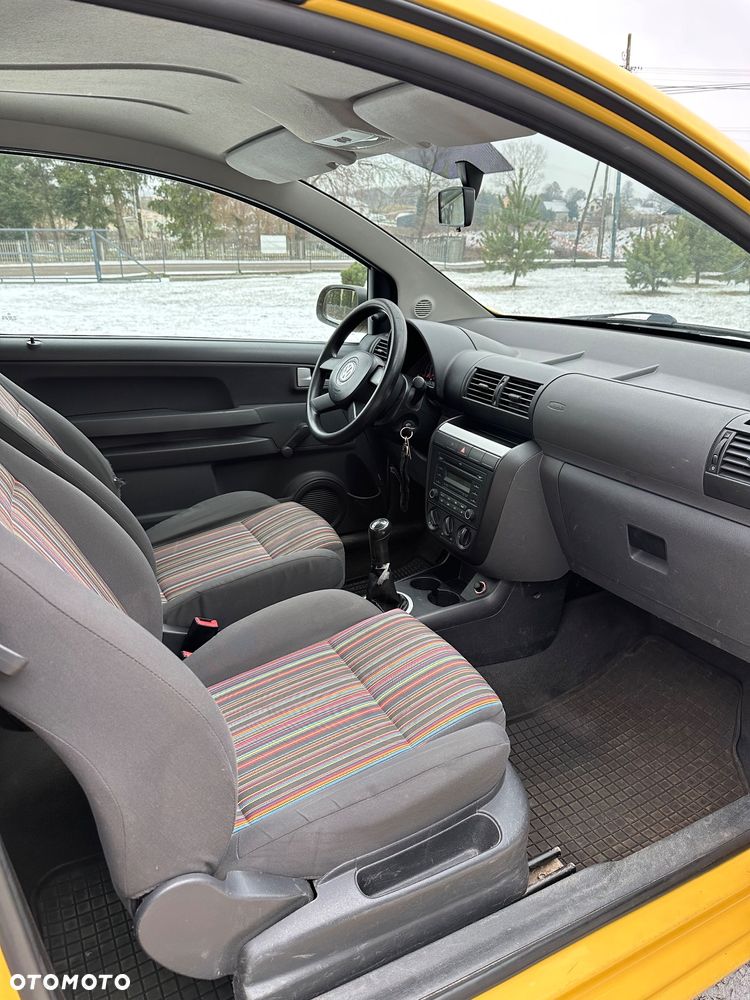 Volkswagen Fox - 8