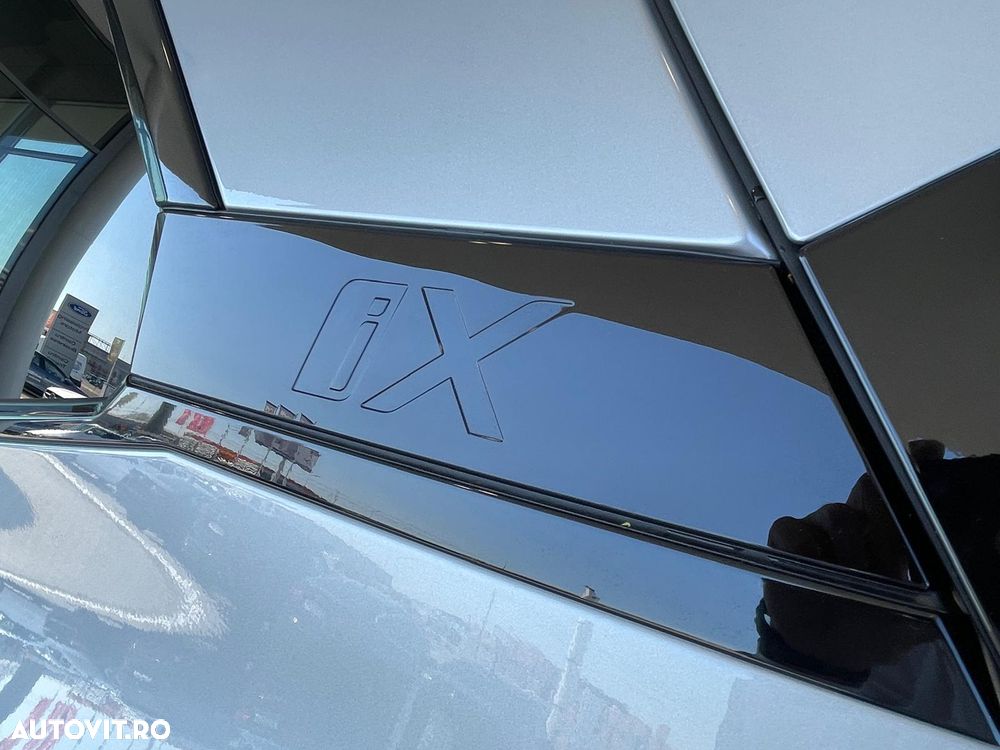 BMW iX xDrive45 - 7