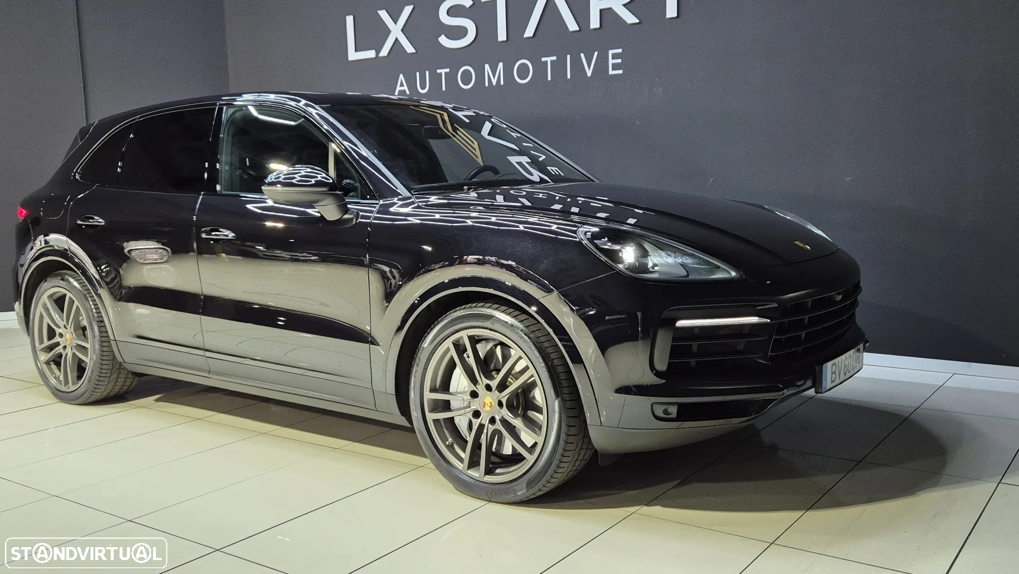 Porsche Cayenne E-Hybrid Platinum Edition - 10