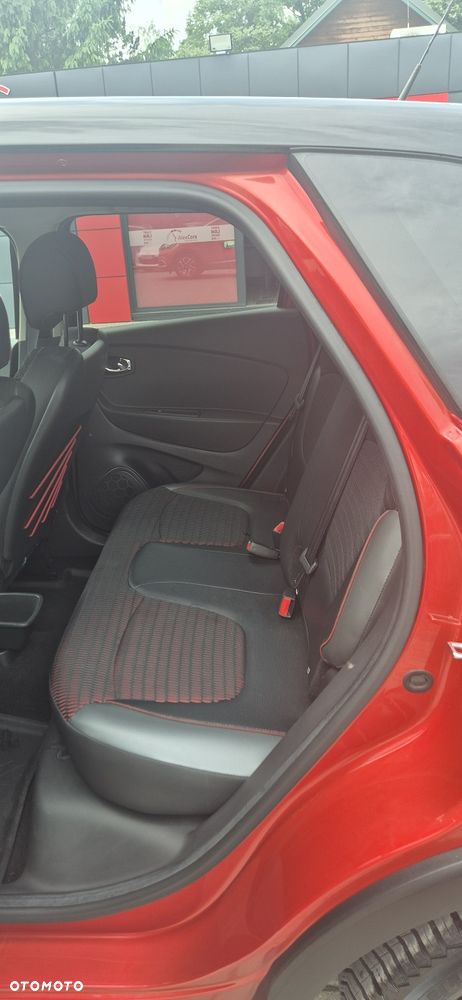 Renault Captur 1.2 TCe Helly Hansen EDC - 6