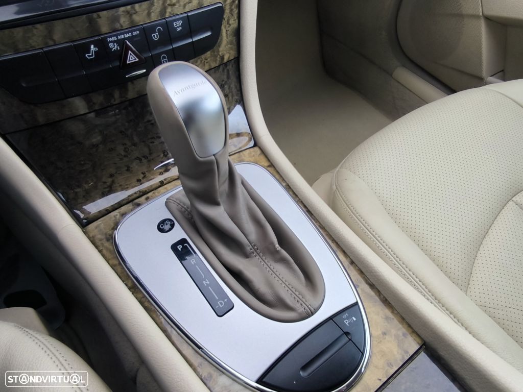 Mercedes-Benz E 320 CDi Avantgarde - 26