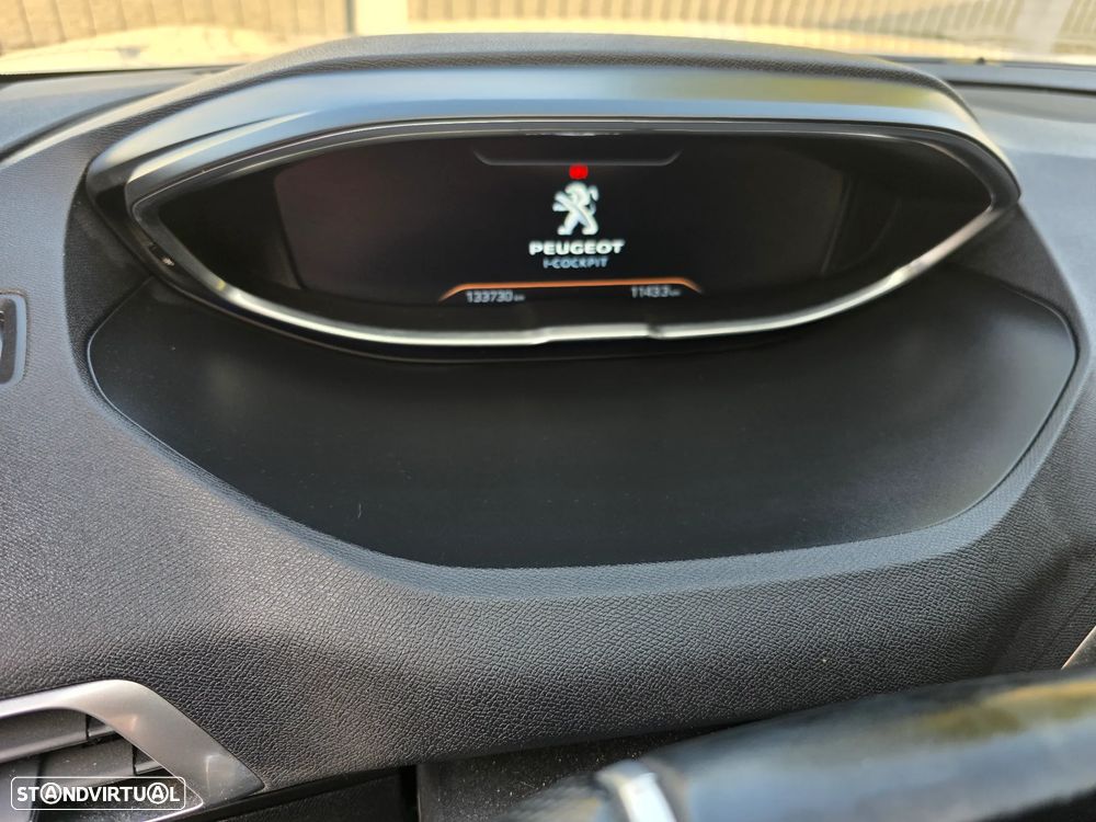 Peugeot 3008 1.5 BlueHDi GT Line EAT8 - 11