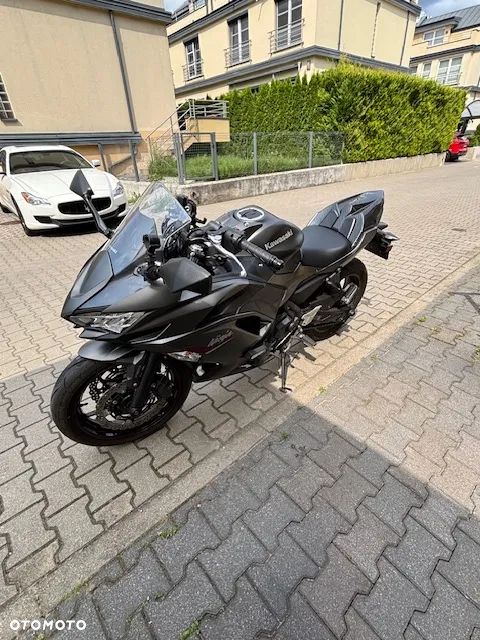 Kawasaki Ninja - 3