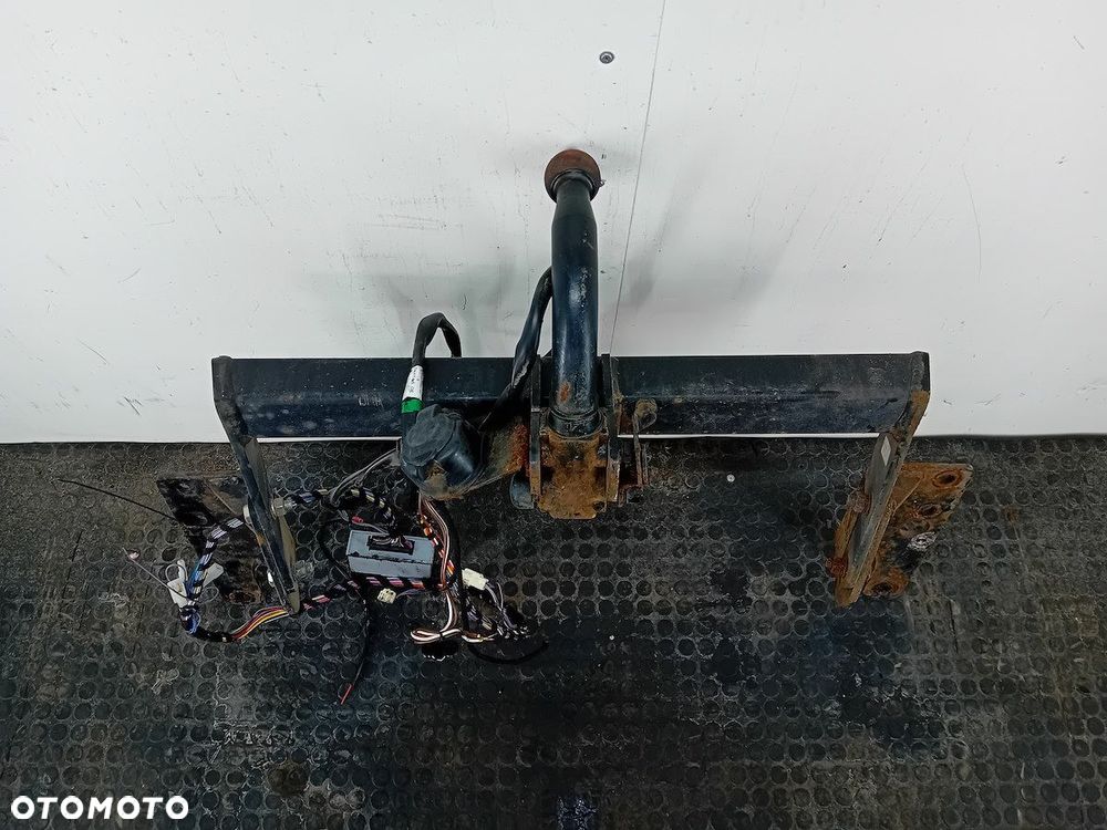 HAK HOLOWNICZY TOYOTA AVENSIS III T27 KOMBI - 7