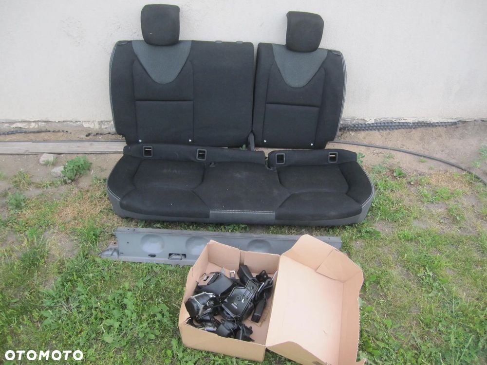 clio iv 5 drzwi kanapa tylna pasy - 6