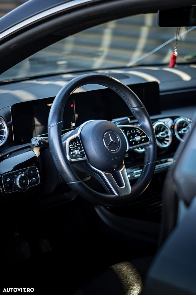 Mercedes-Benz CLA 220 4MATIC 7G-DCT - 8