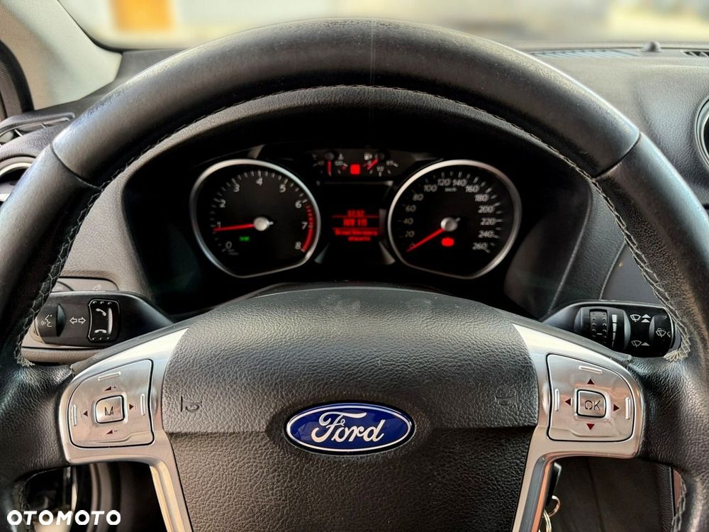Ford Mondeo - 18
