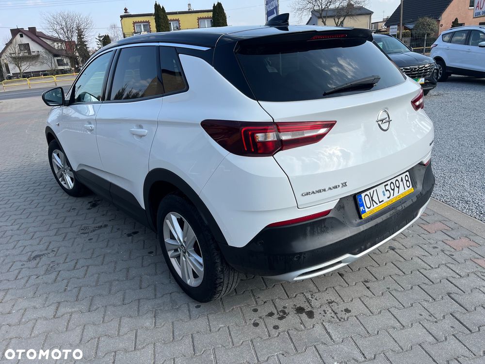 Opel Grandland X 1.2 T GPF Design Line S&S - 13