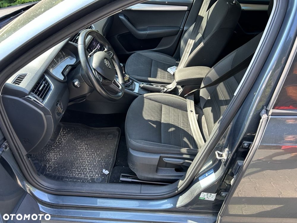 Skoda Octavia 2.0 TDI Ambition - 9