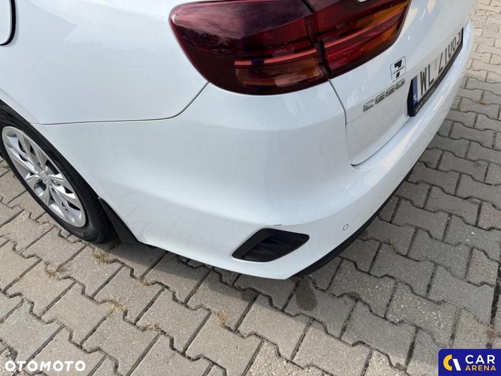 Kia Ceed - 37