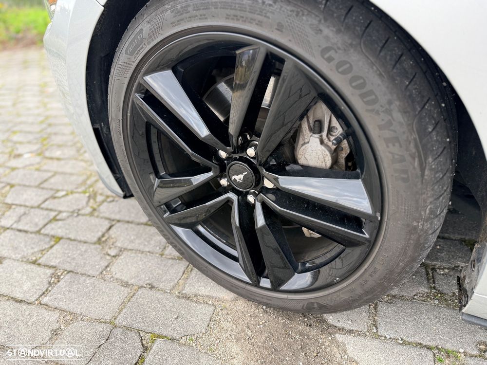 Ford Mustang Cabrio 2.3 Eco Boost - 21