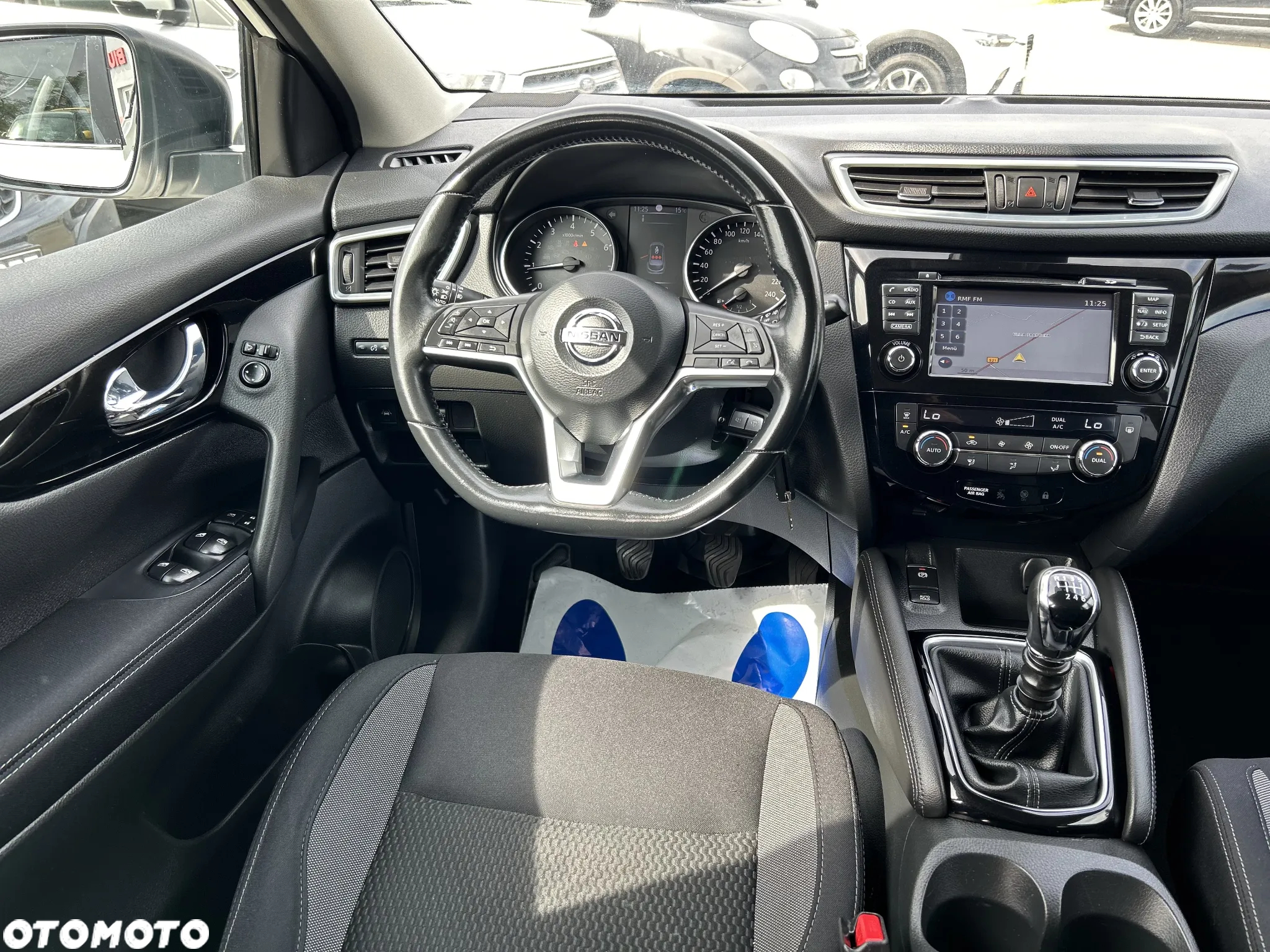 Nissan Qashqai 1.2 DIG-T N-Vision - 13