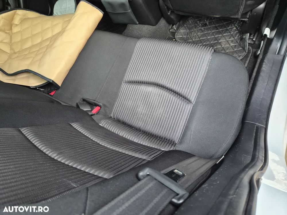 Mazda 3 SKYACTIV-G 120 Center-Line - 24