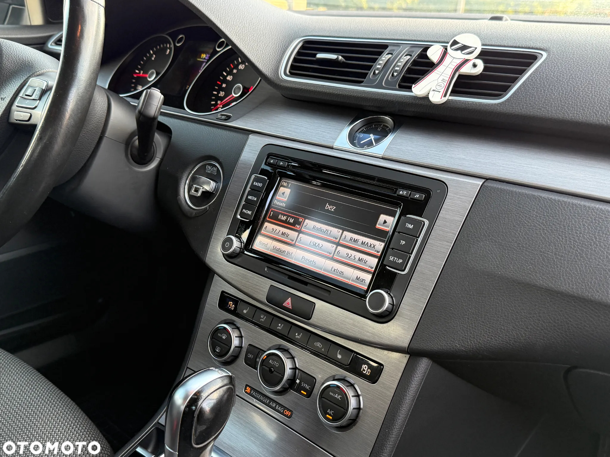 Volkswagen Passat 2.0 TDI Comfortline DSG - 24