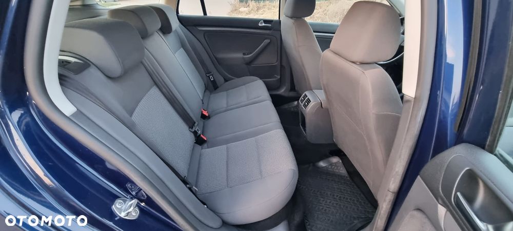 Volkswagen Golf 1.6 Tour - 17