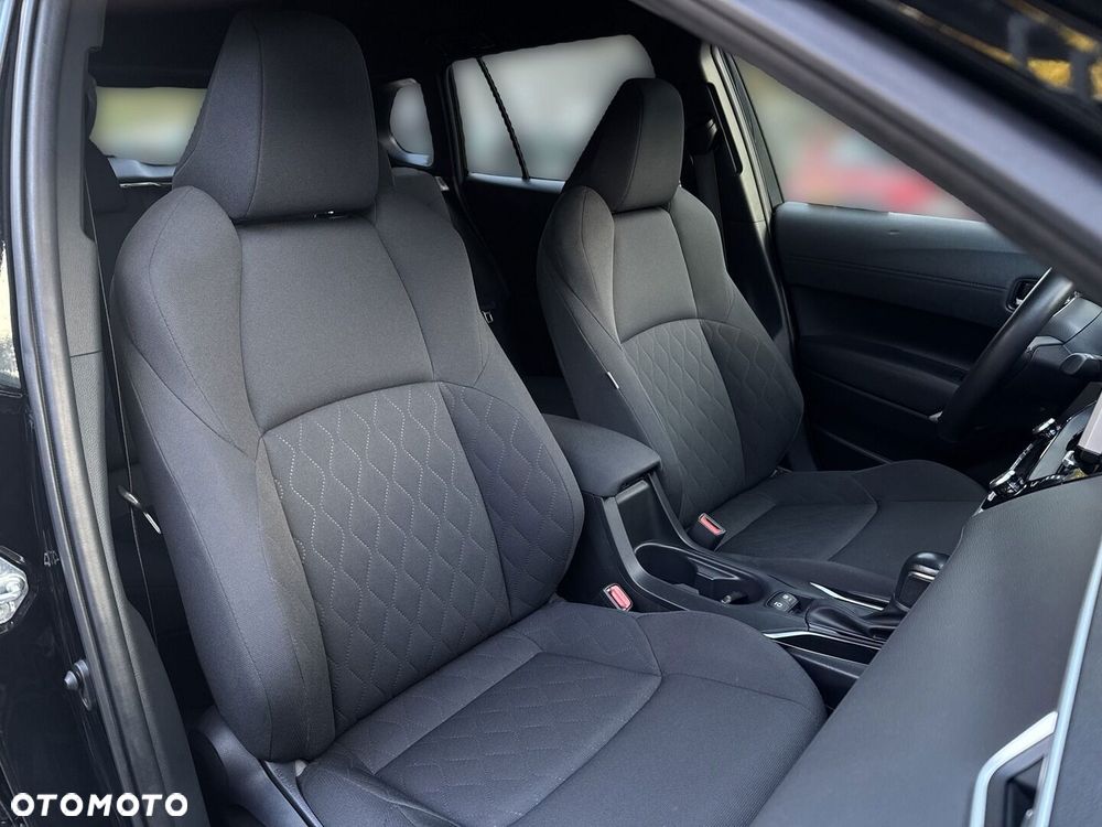 Toyota Corolla Cross - 15