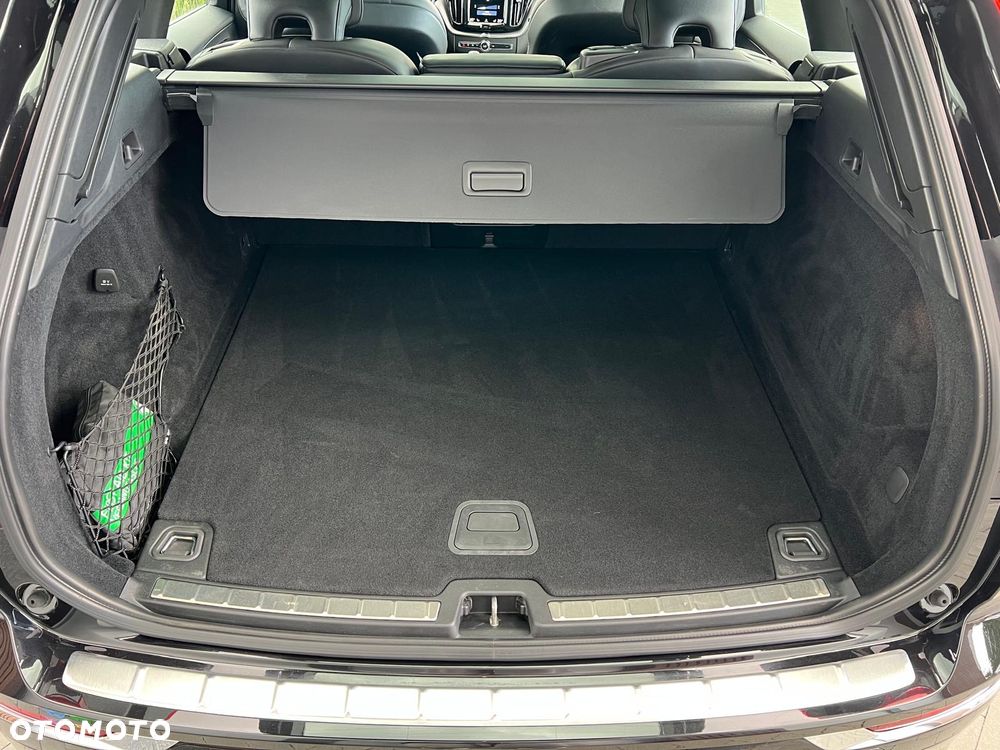 Volvo XC 60 B5 B AWD Inscription - 34