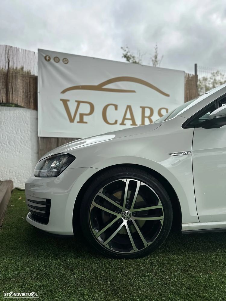 VW Golf 2.0 TDI GTD DSG - 11