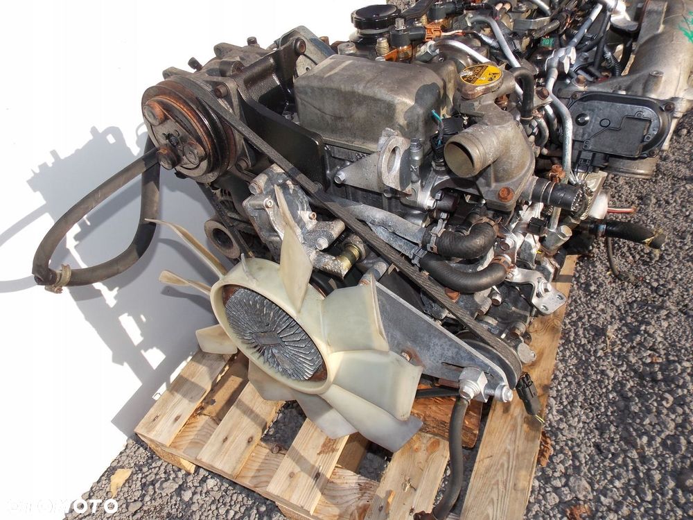 silnik turbina pompa wtryski kompletny Mitsubishi Canter fuso 3.0 0445120073 4m42 - 5