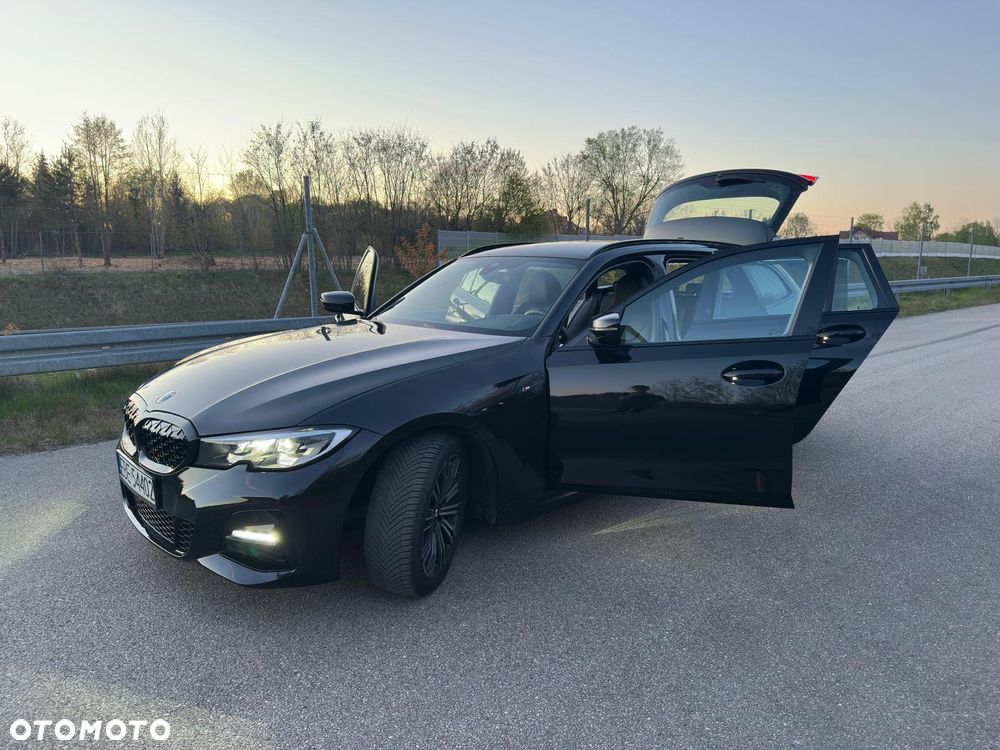 BMW Seria 3 318i M Sport - 17