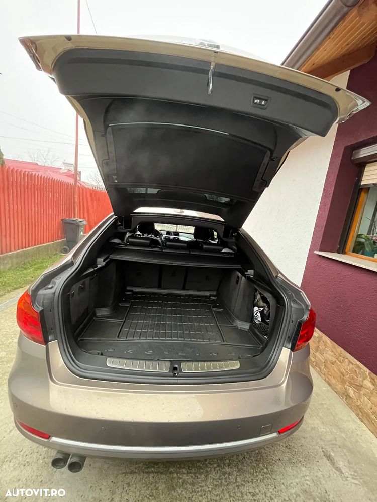 BMW Seria 3 328i xDrive Aut. Sport Line - 11