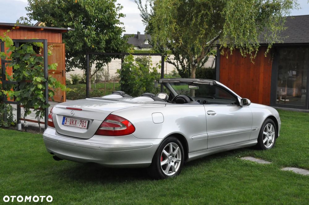 Mercedes-Benz CLK - 13