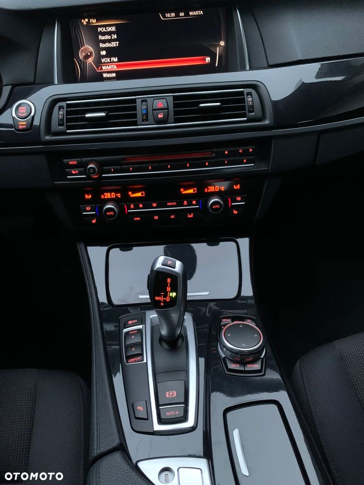 BMW Seria 5 520d - 14