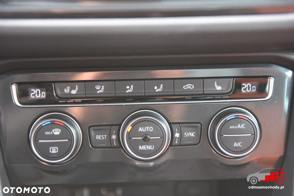 Volkswagen Tiguan - 31