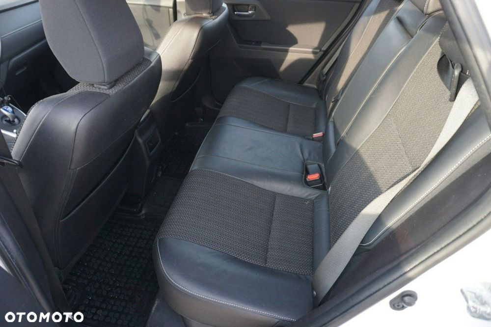 Toyota Auris - 10