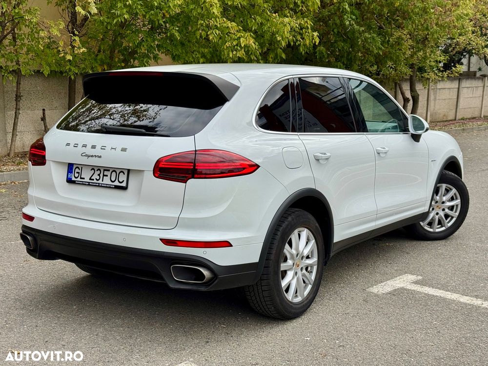 Porsche Cayenne Diesel Platinum Edition - 16