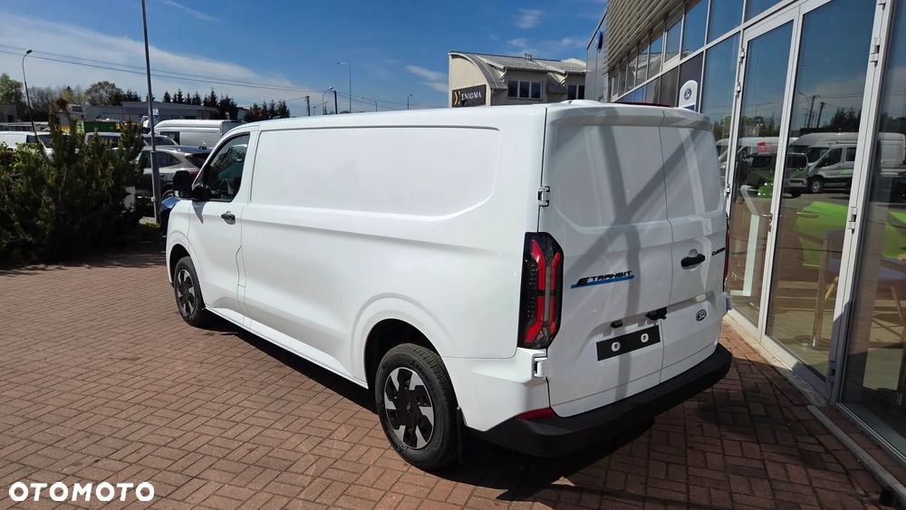 Ford TRANSIT E-CUSTOM VAN - 9