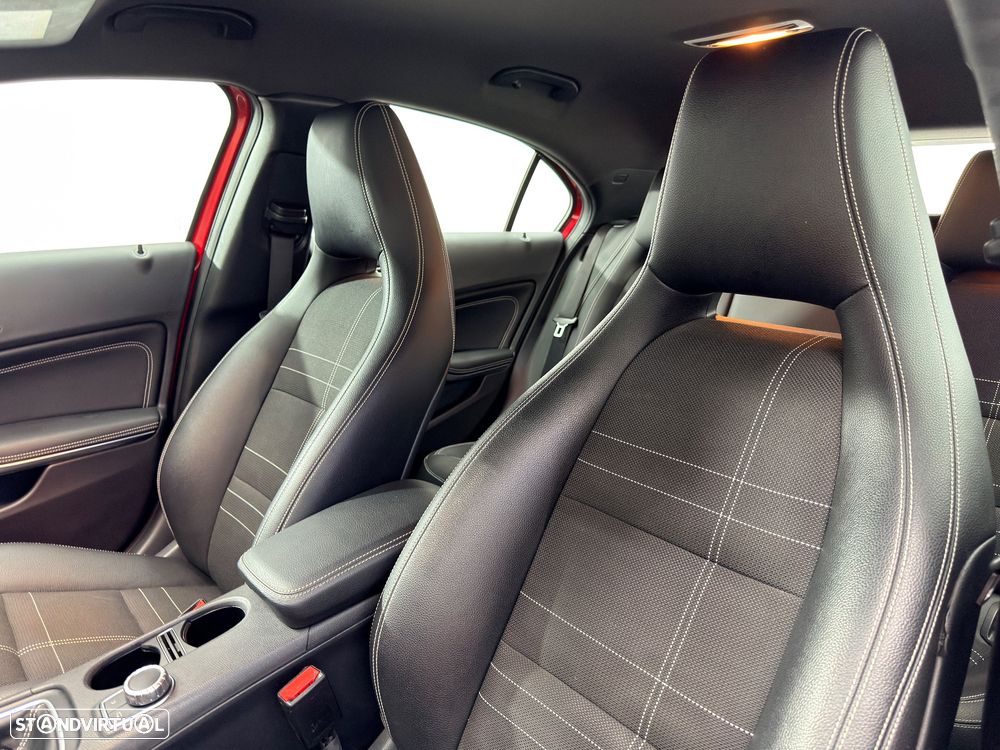 Mercedes-Benz A 180 d Urban - 12