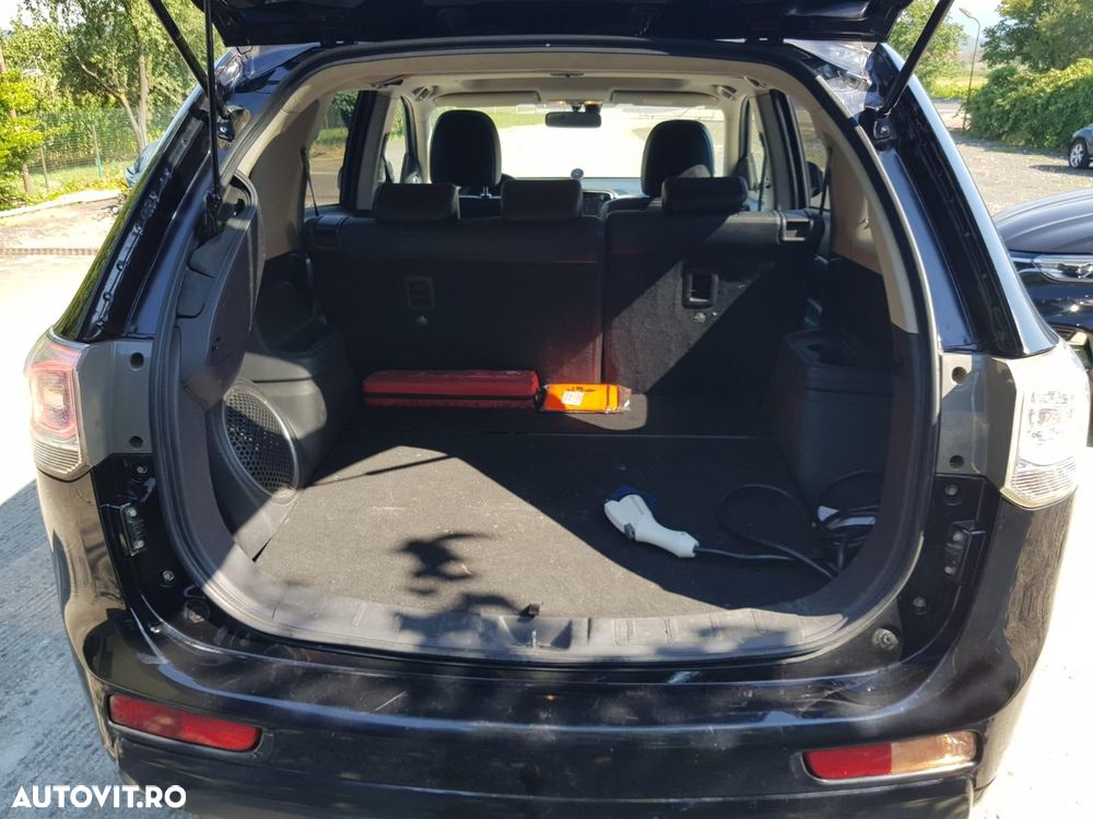 Mitsubishi Outlander 2.0 Intense A10 - 5