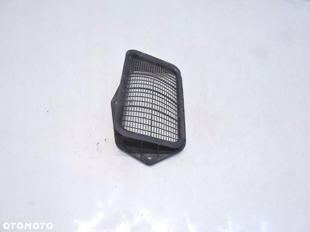 KRATKA WLOT POWIETRZA PRAWA VW GOLF V 1K0815479B - 6