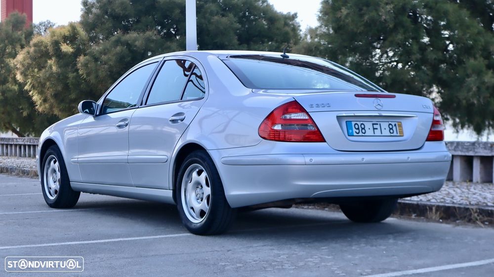 Mercedes-Benz E 200 CDI Auto Classic - 13