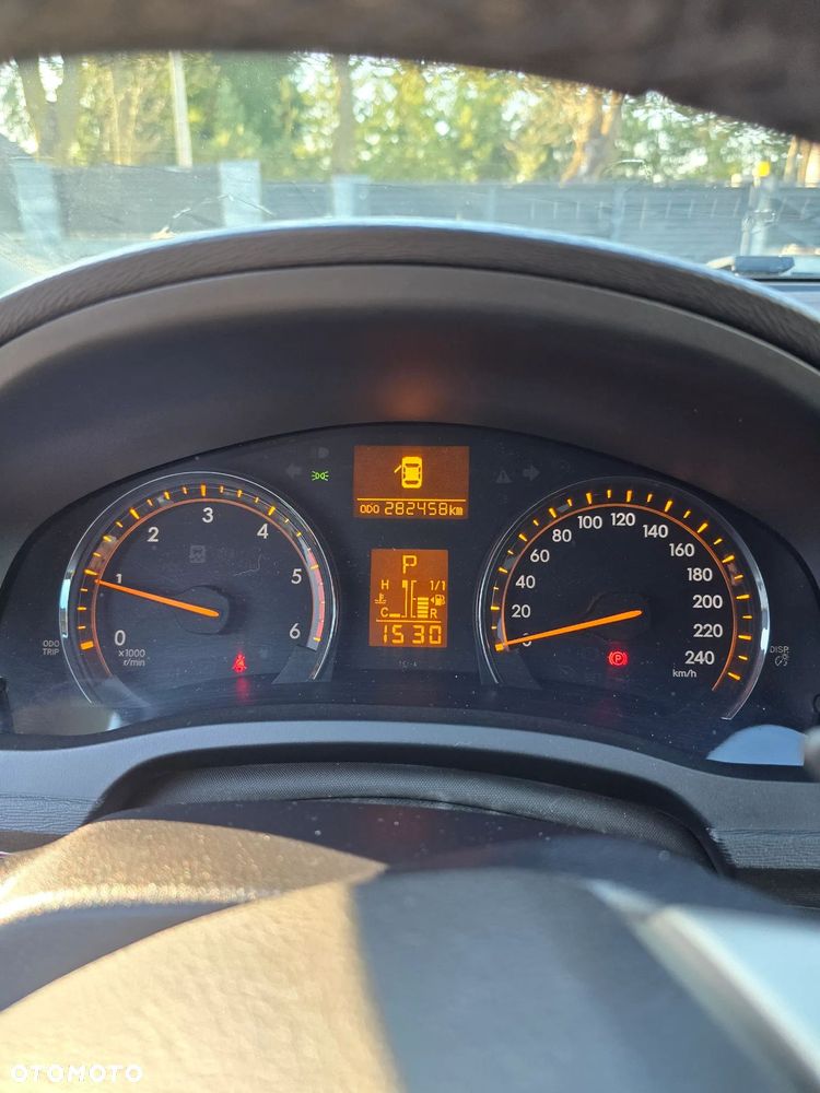 Toyota Avensis 2.2 D-4D Prestige NAVI - 12