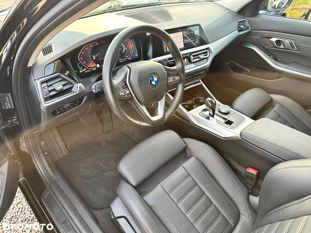 BMW Seria 3 318d Sport Line Shadow - 5