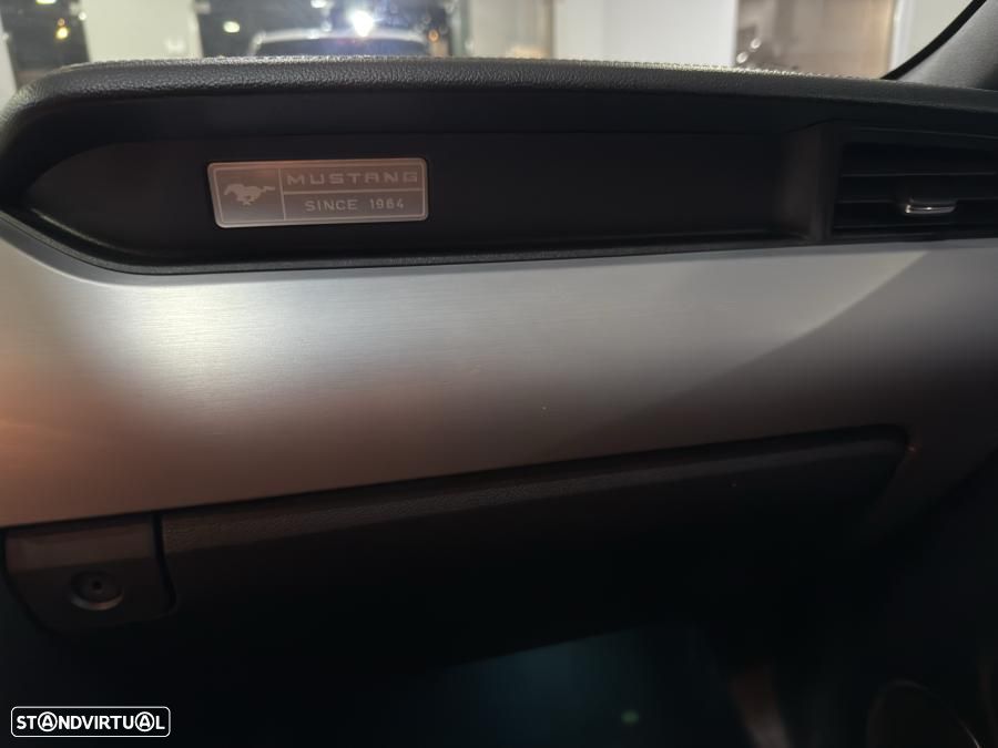 Ford Mustang 2.3i EcoBoost - 19
